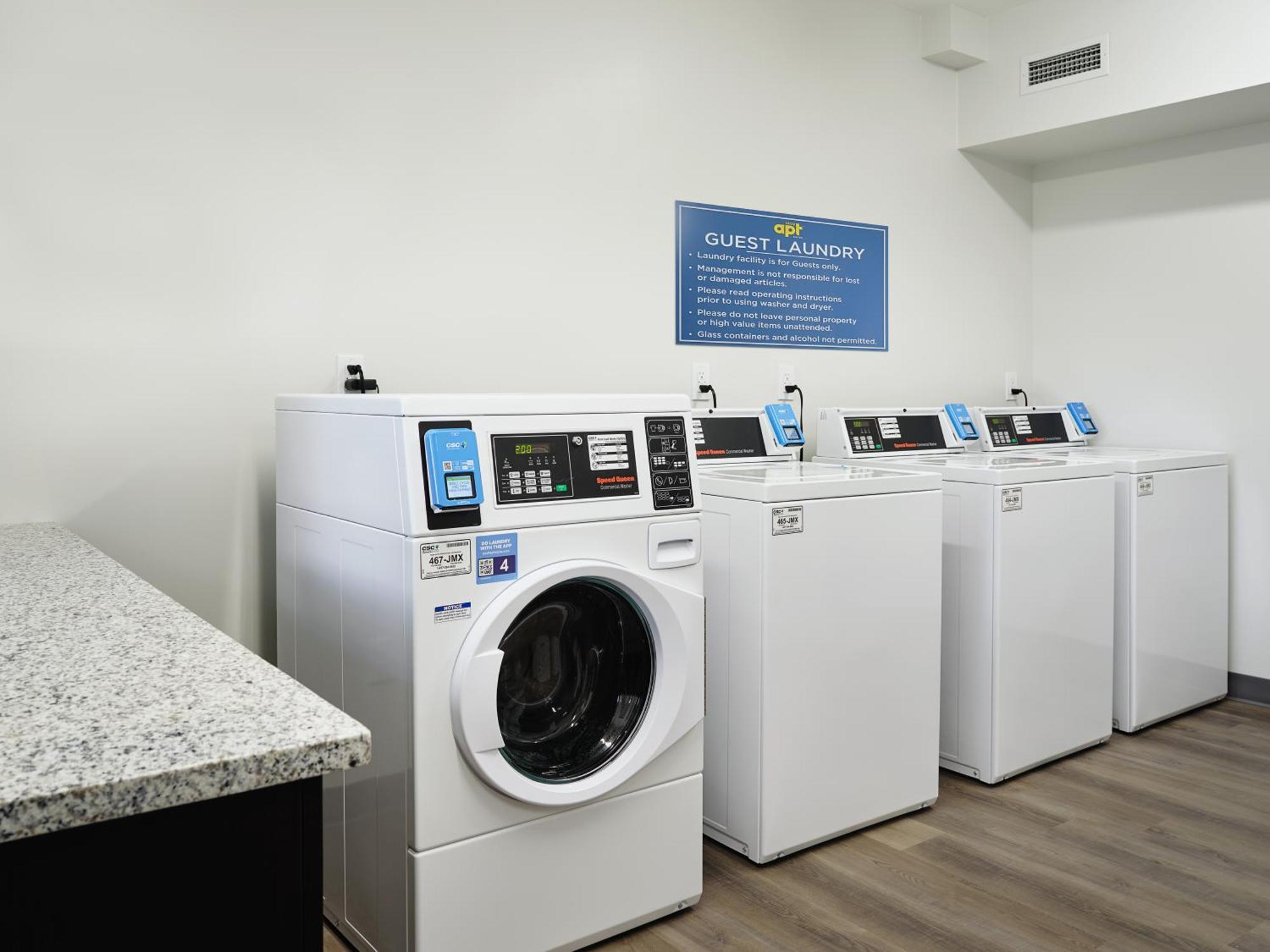 Stayapt Suites Columbus-Fort Benning Bagian luar foto